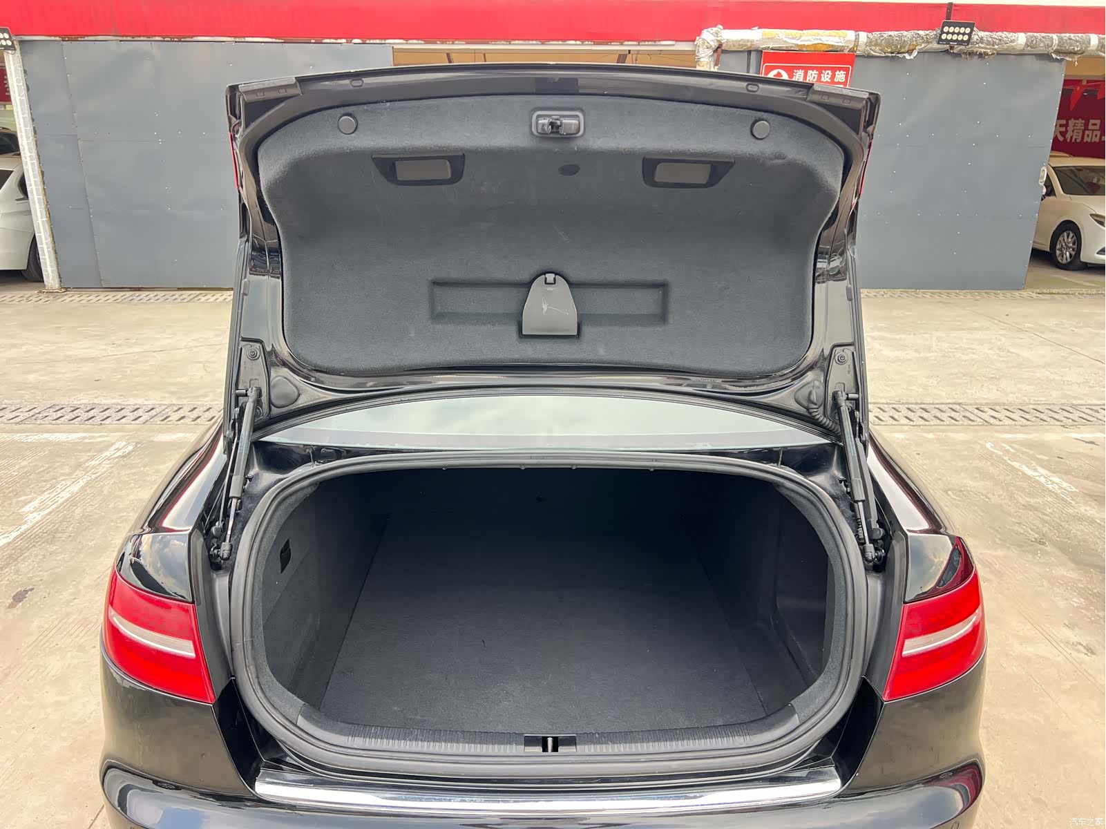 Audi A6L, 2011 22