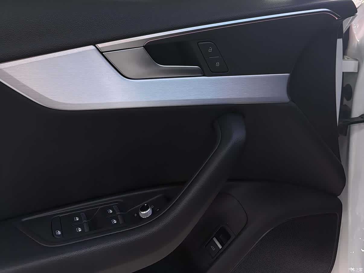 Audi A4L, 2021 13