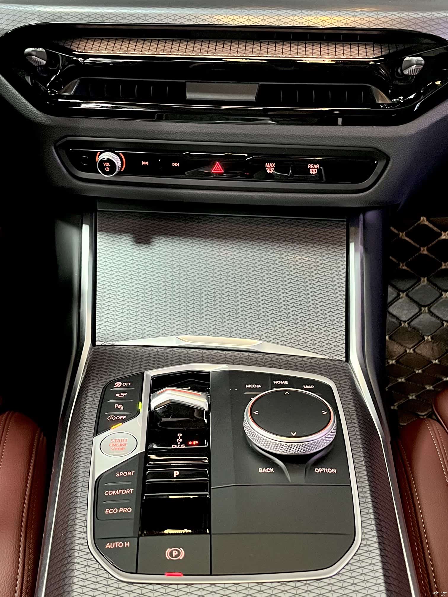 BMW 3 Series, 2025 10