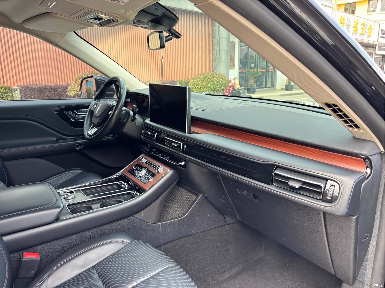 Lincoln Aviator, 2021 21