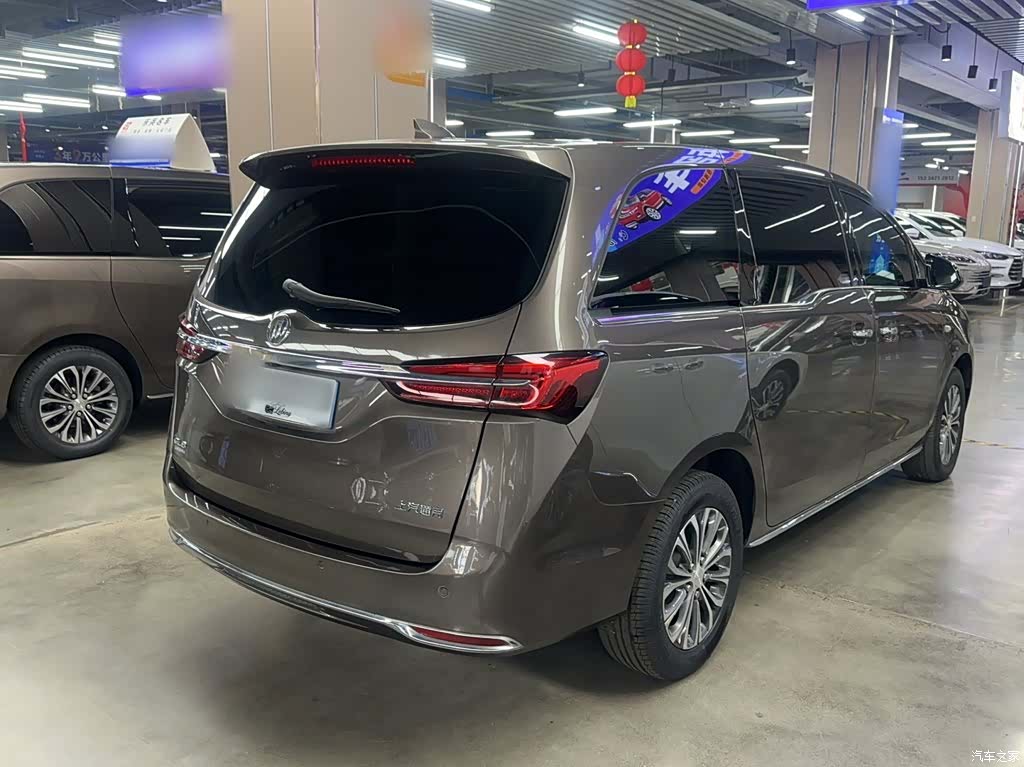 Buick GL8, 2023 9