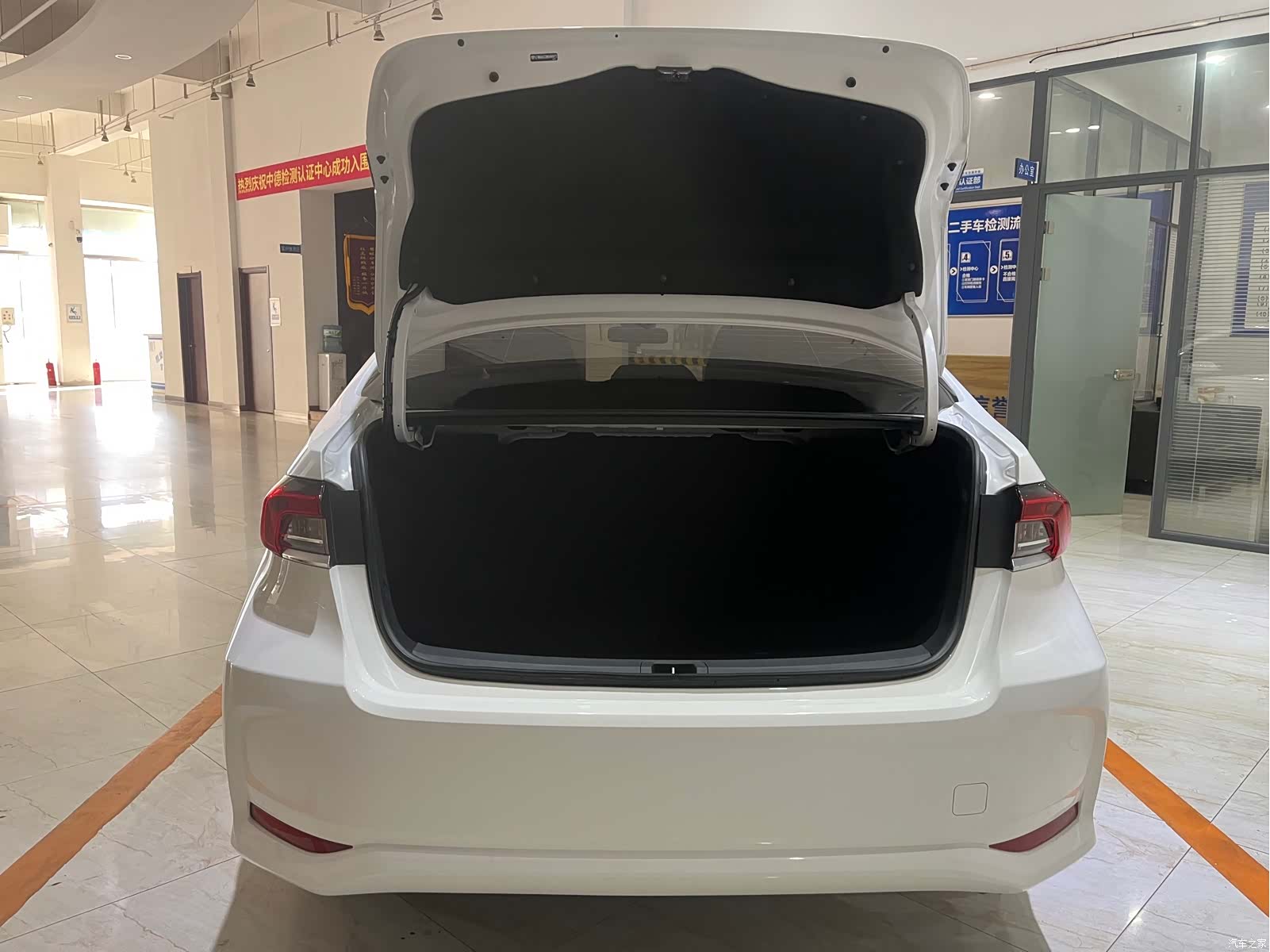 Toyota Corolla, 2022 18