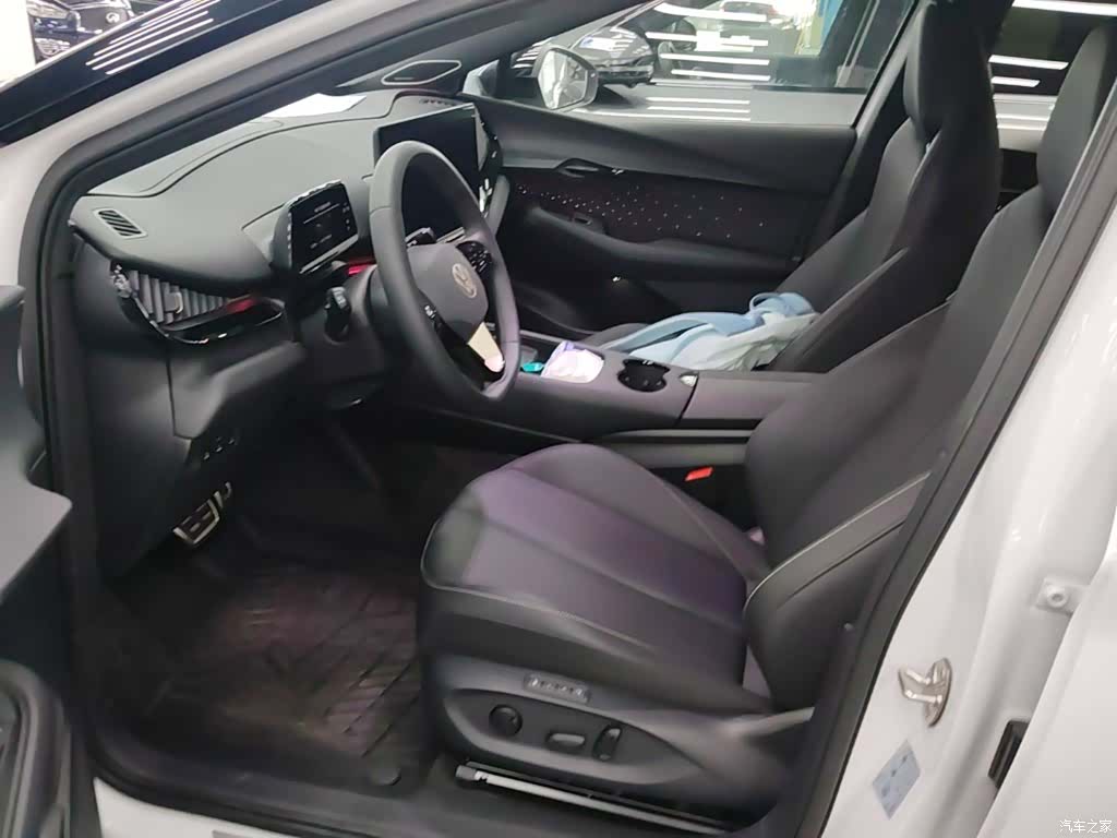 Volkswagen 06, 2025 15