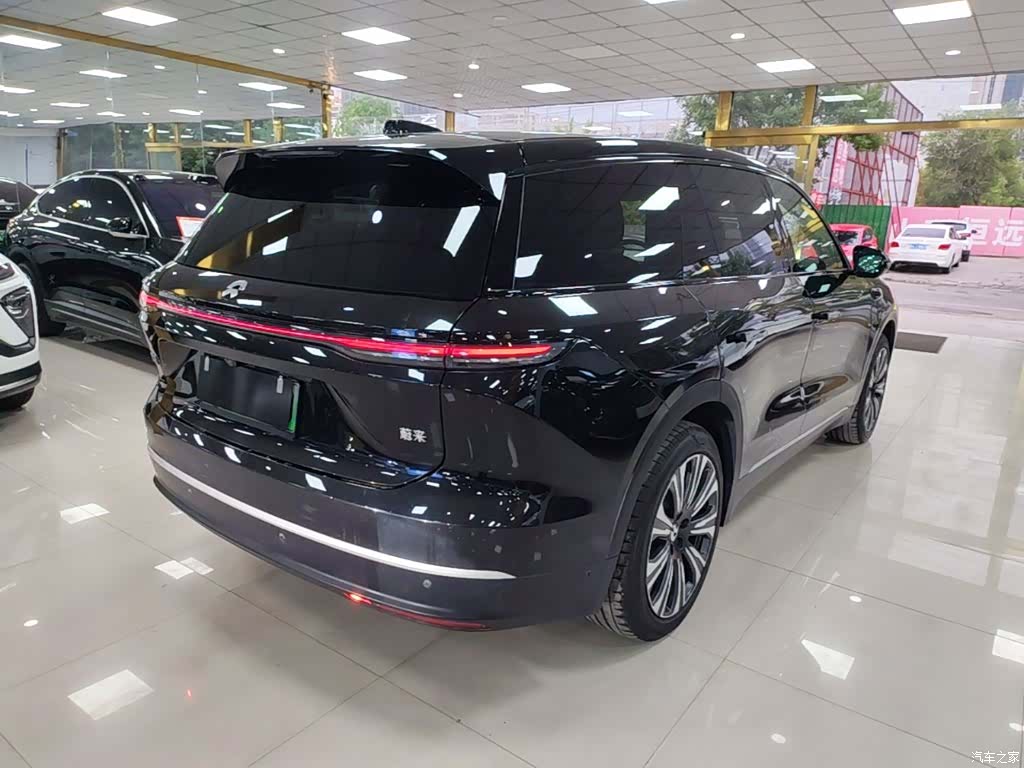NIO ES8, 2024 7