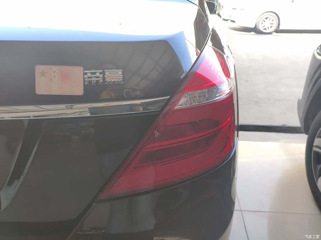 Geely Emgrand, 2017 8