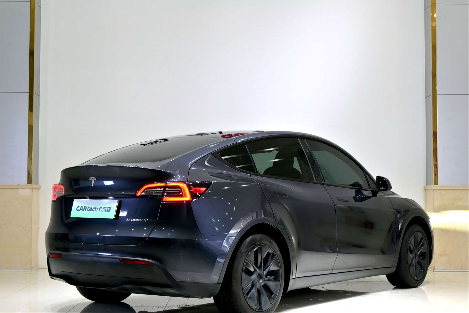 Tesla Model Y, 2024 23