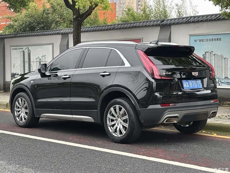 Cadillac XT4, 2023 все фото