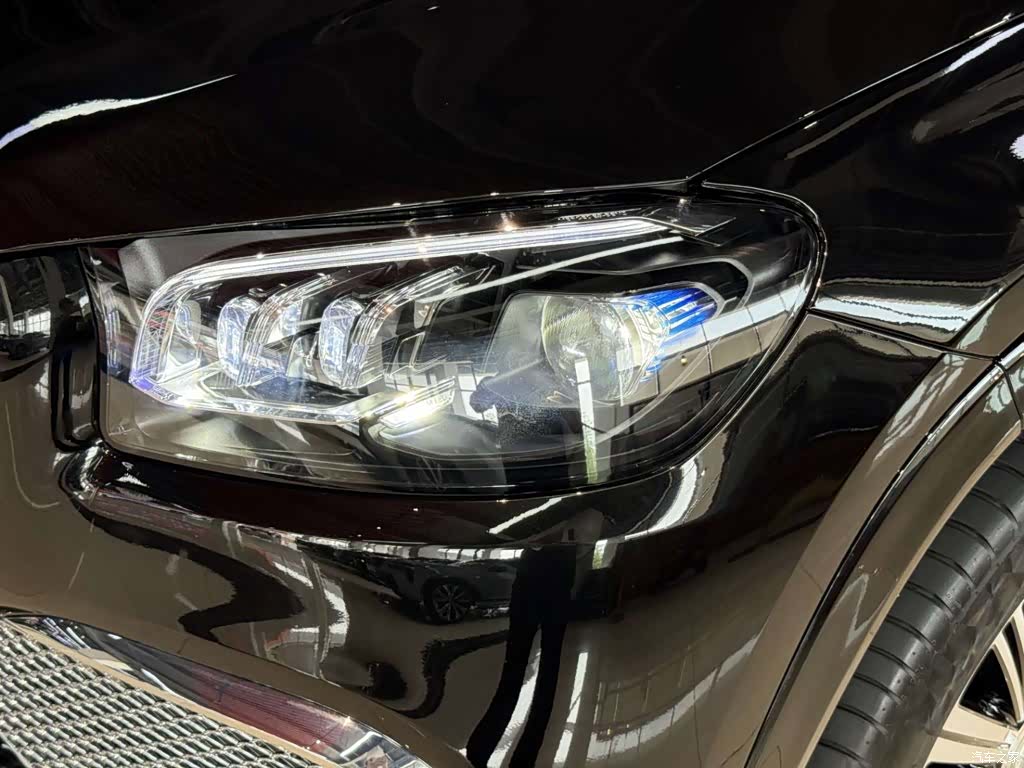 Maybach GLS, 2023 6