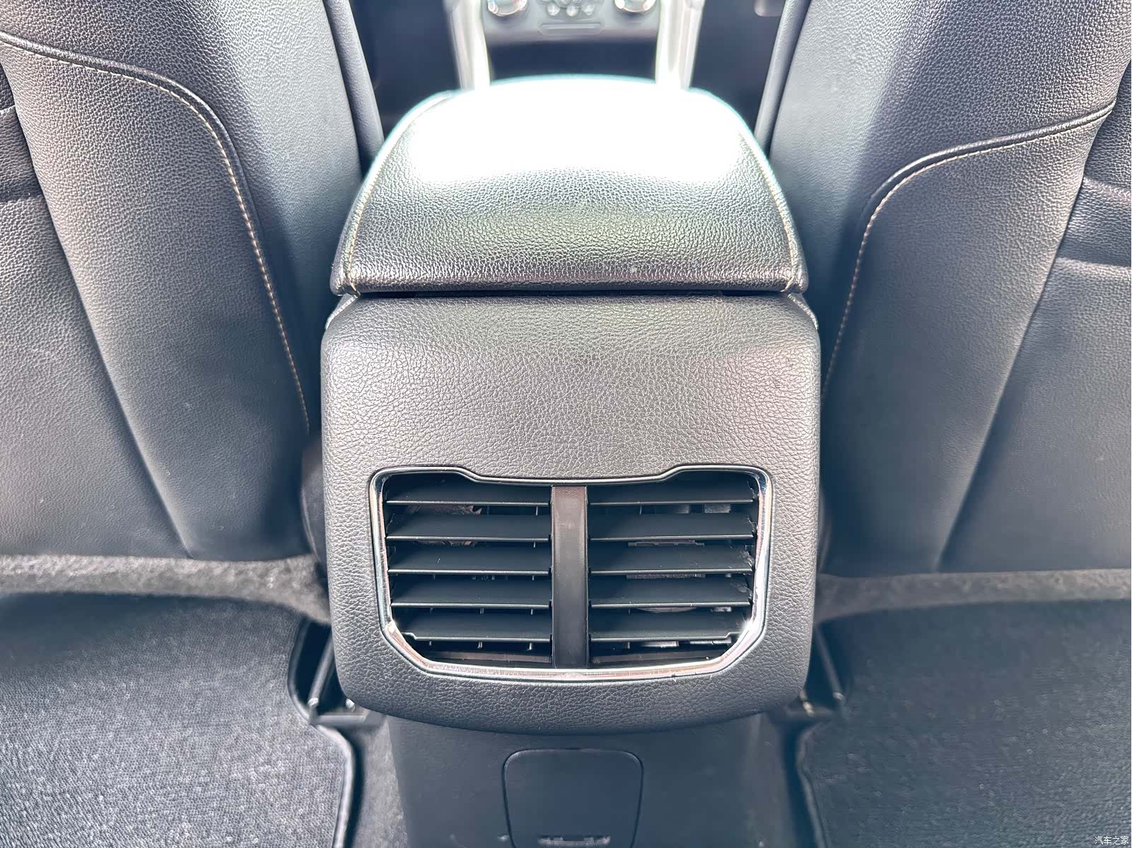 Ford Mondeo, 2017 12