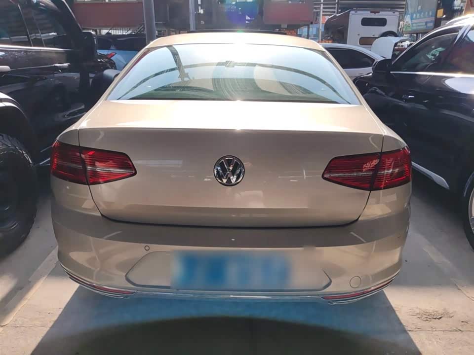Volkswagen Magotan