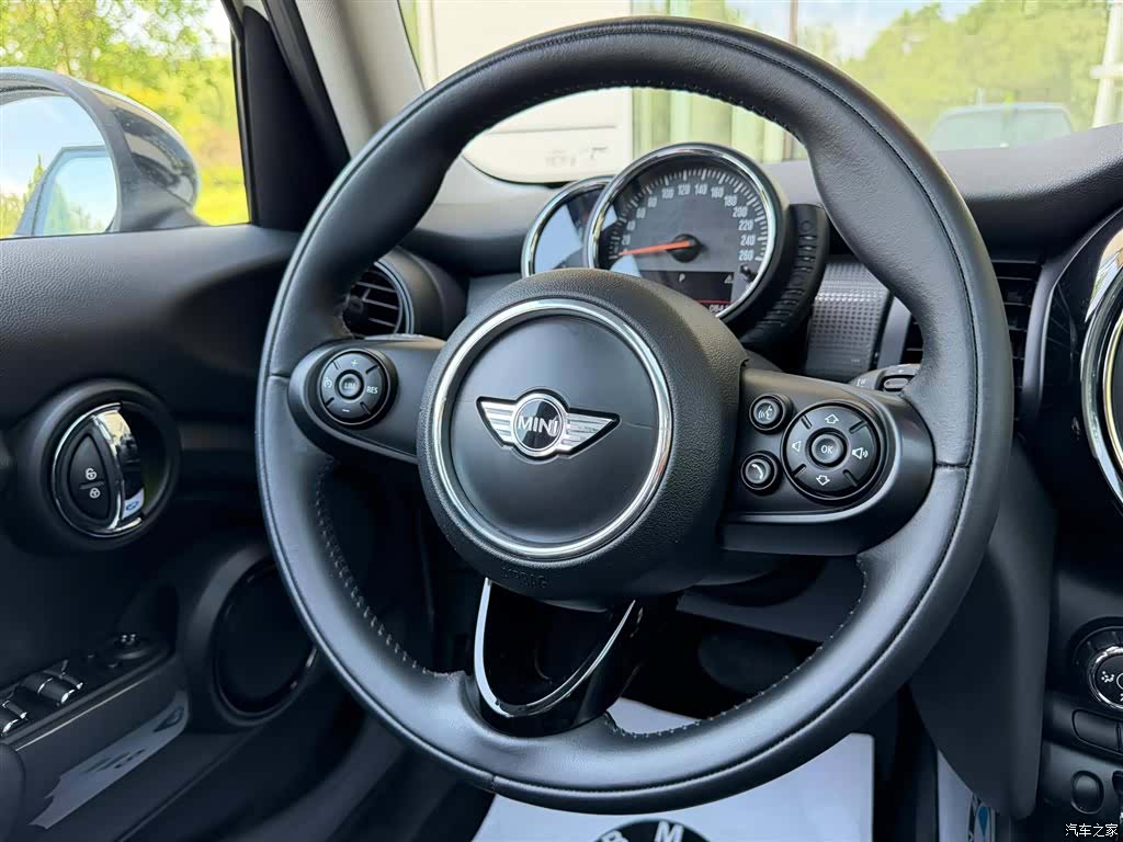 Mini Cooper, 2015 14