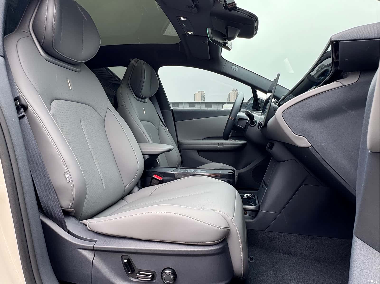 Lynk & Co 02, 2025 12
