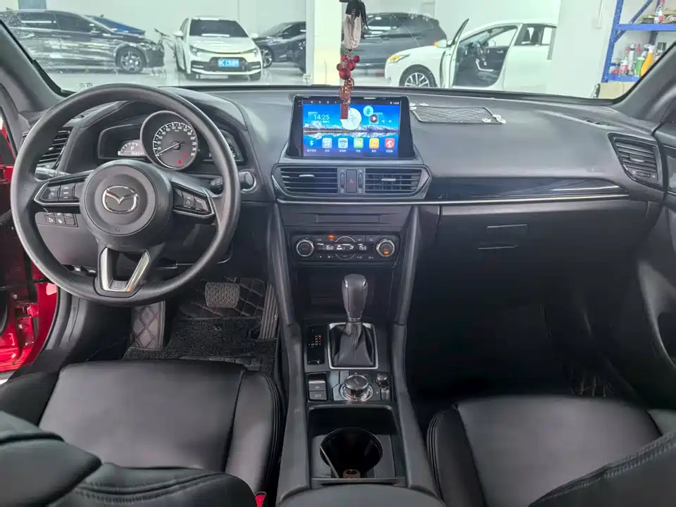 Mazda CX-4