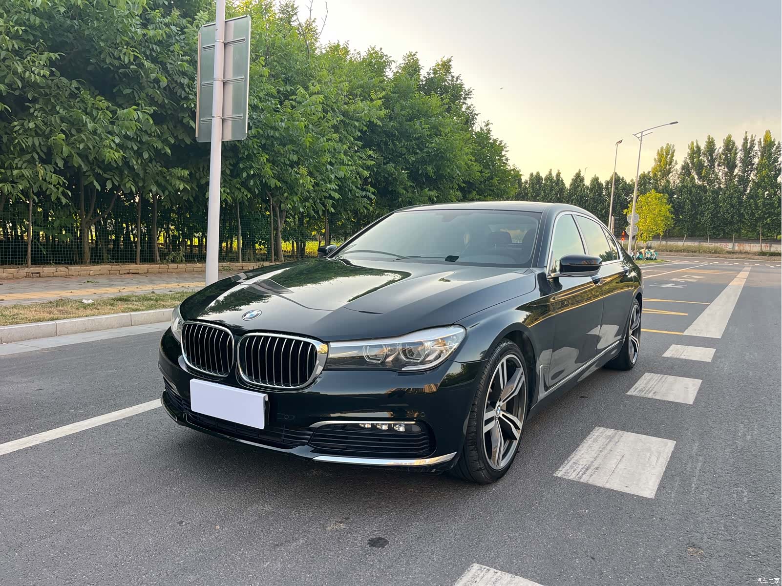 BMW 7 Series, 2017 1