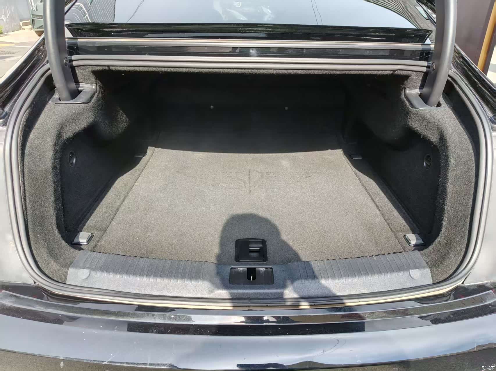 Hongqi H9, 2021 9