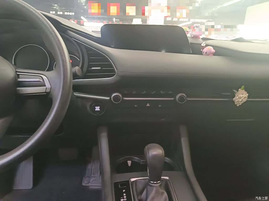 Mazda Mazda3, 2020 13