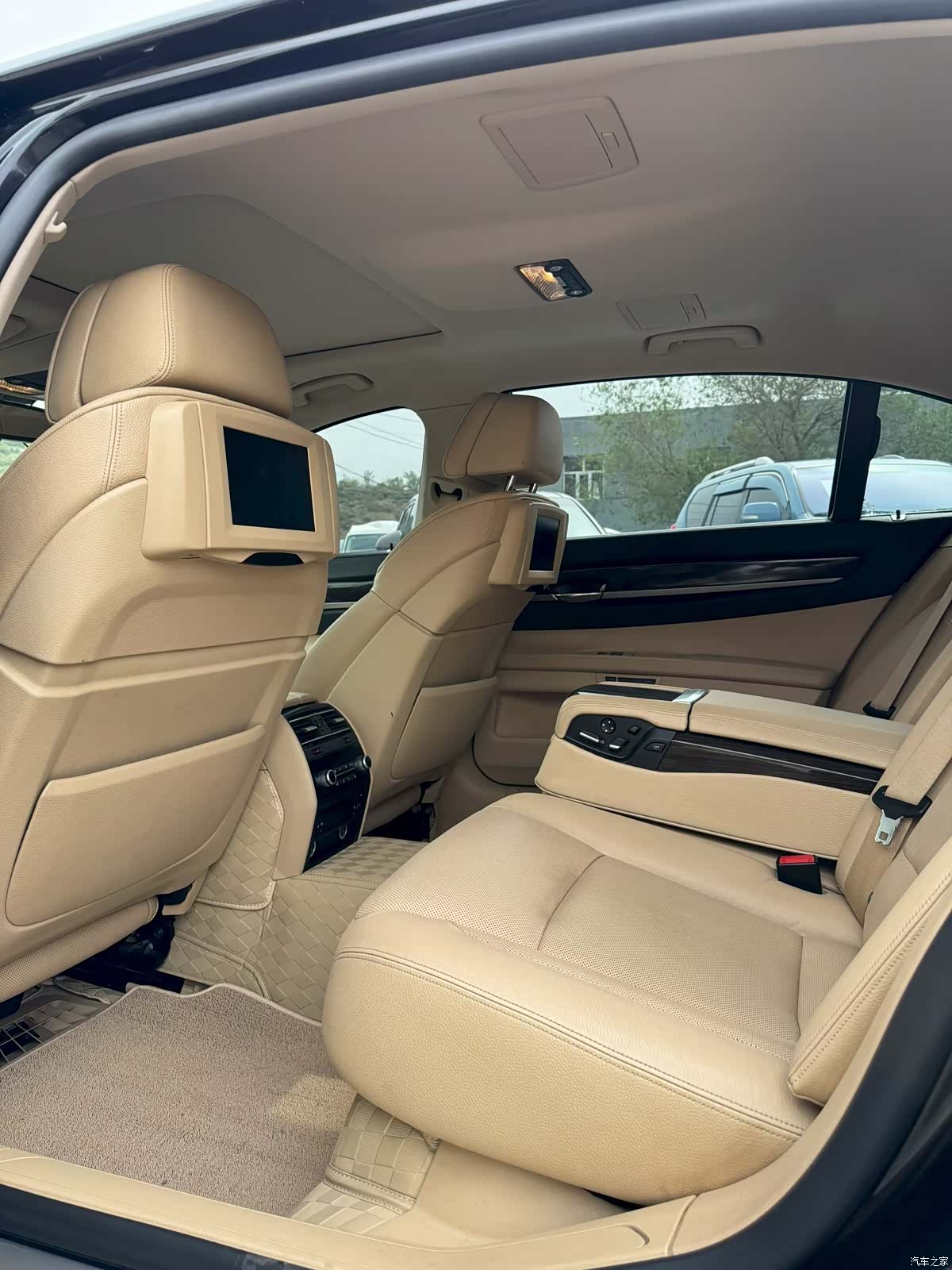 BMW 7 Series, 2013 6