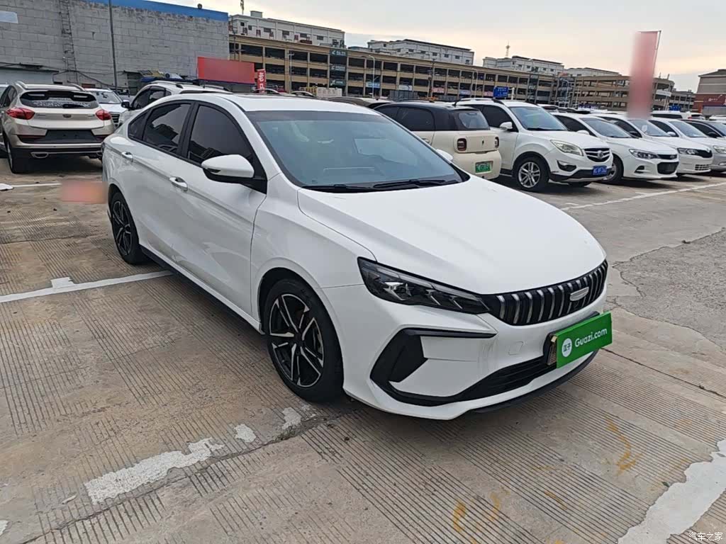 Geely Binray, 2023 4