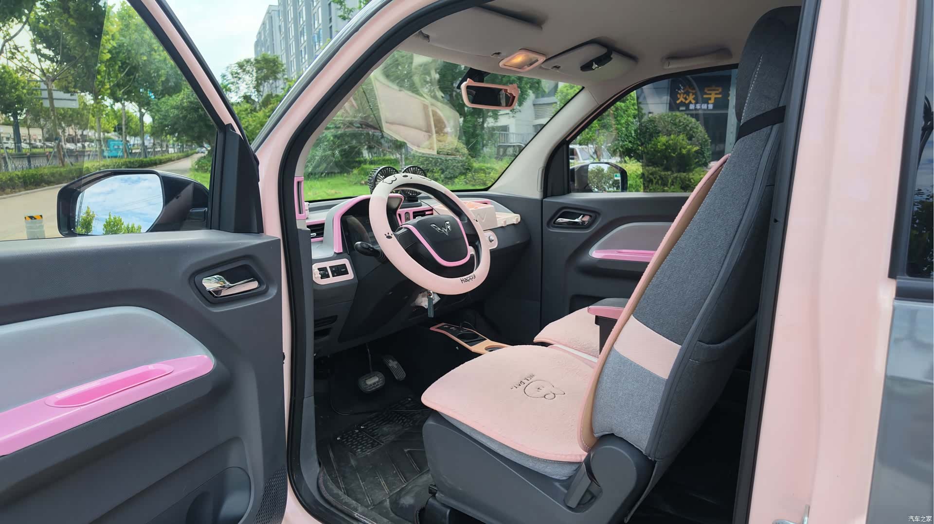 Wuling MINIEV, 2021 10