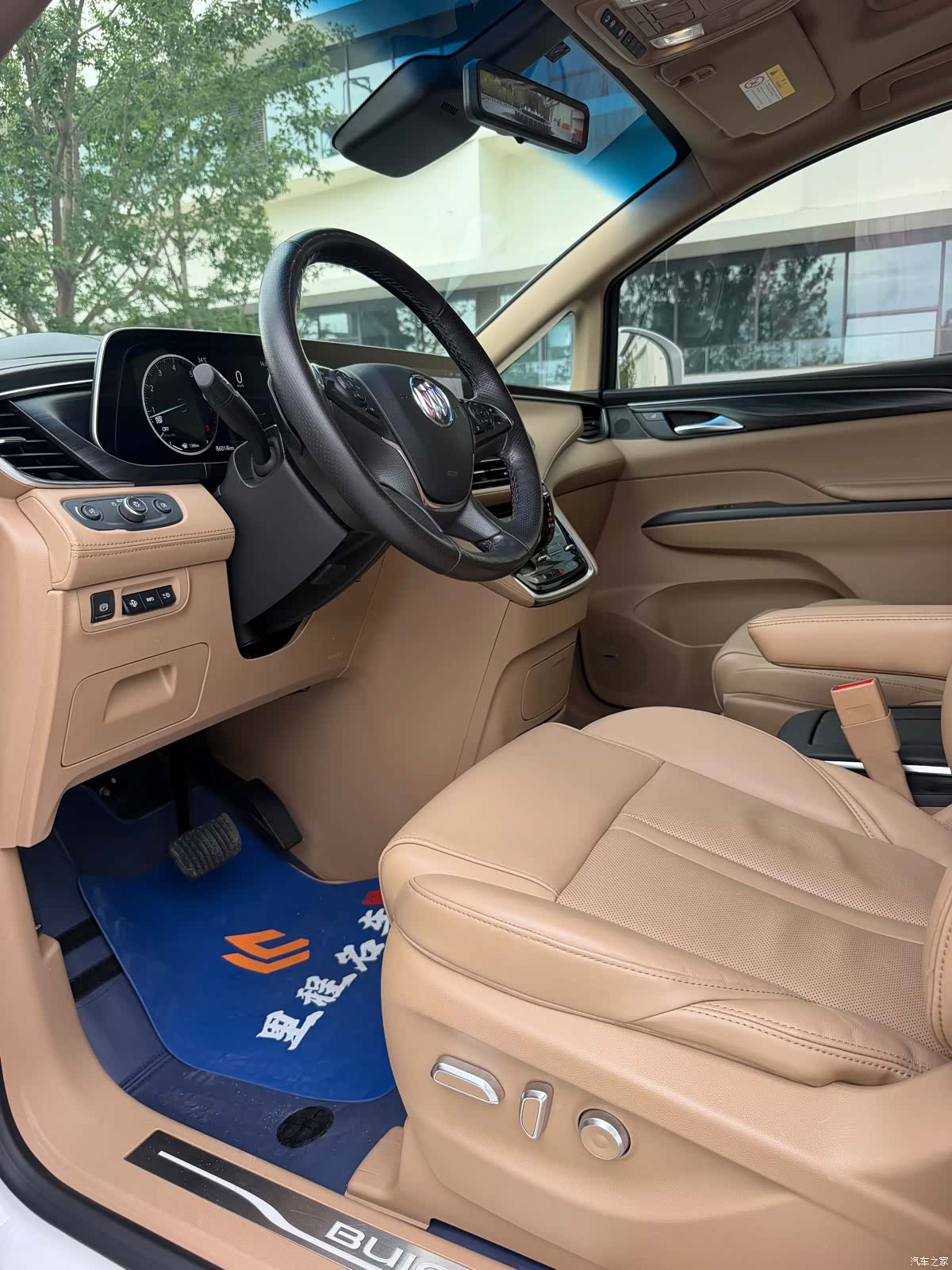 Buick GL8, 2021 10
