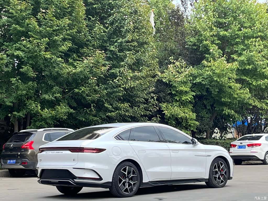 BYD Han, 2022 7