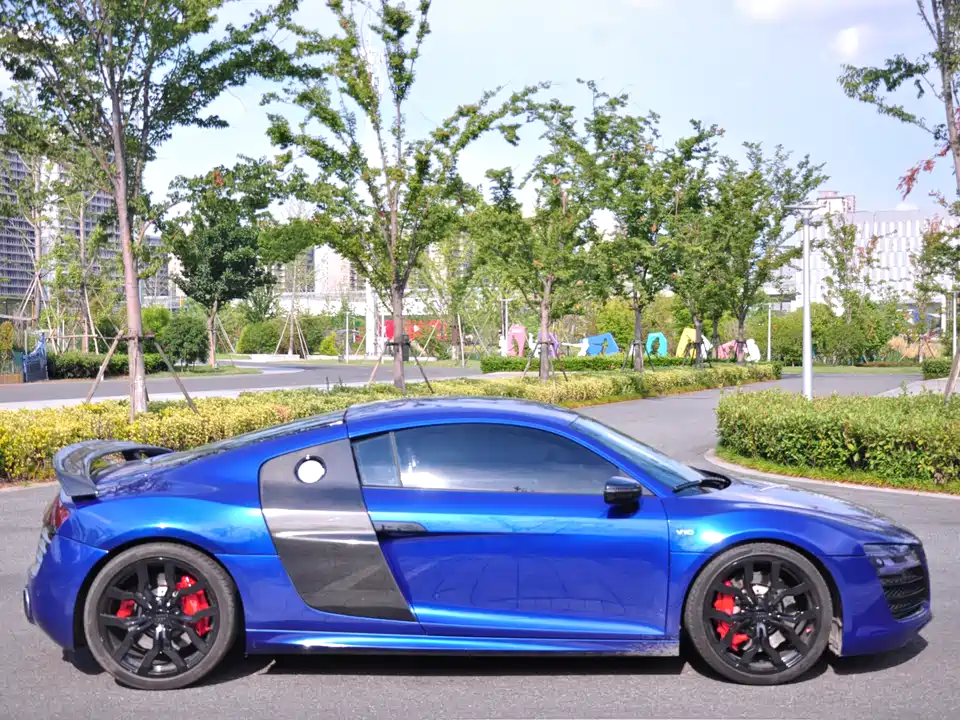 Audi R8