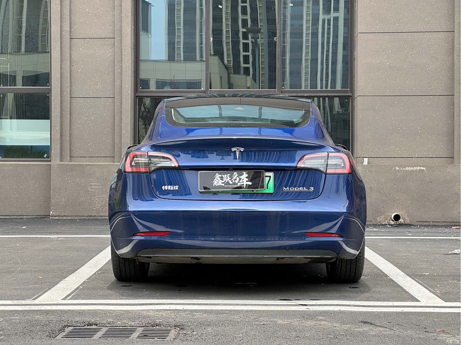 Tesla Model 3, 2022 10