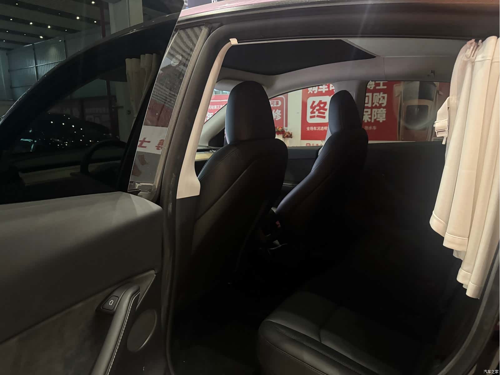 Tesla Model Y, 2023 9