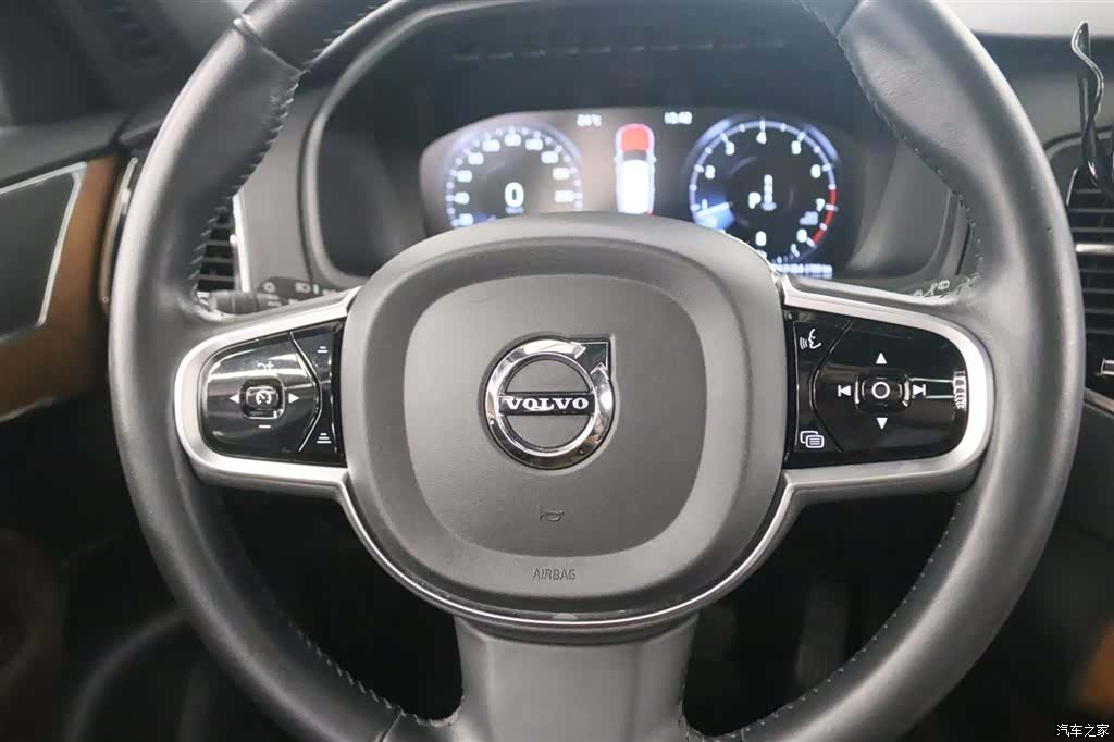 Volvo XC90, 2021 6