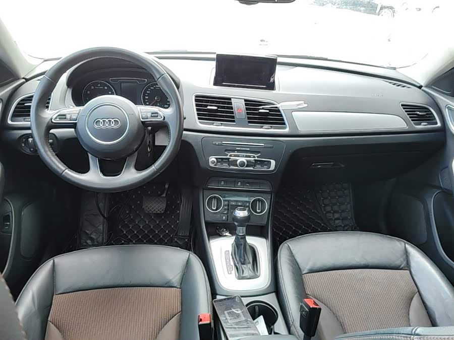 Audi Q3 2019, фото 5