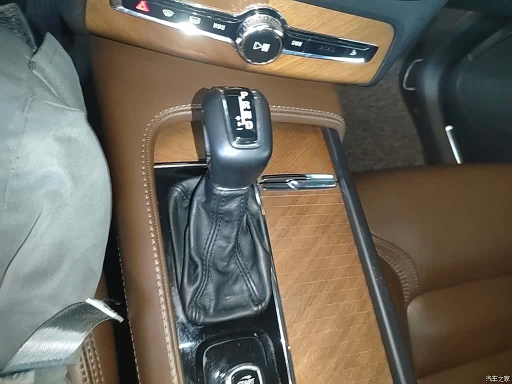 Volvo XC90, 2018 14