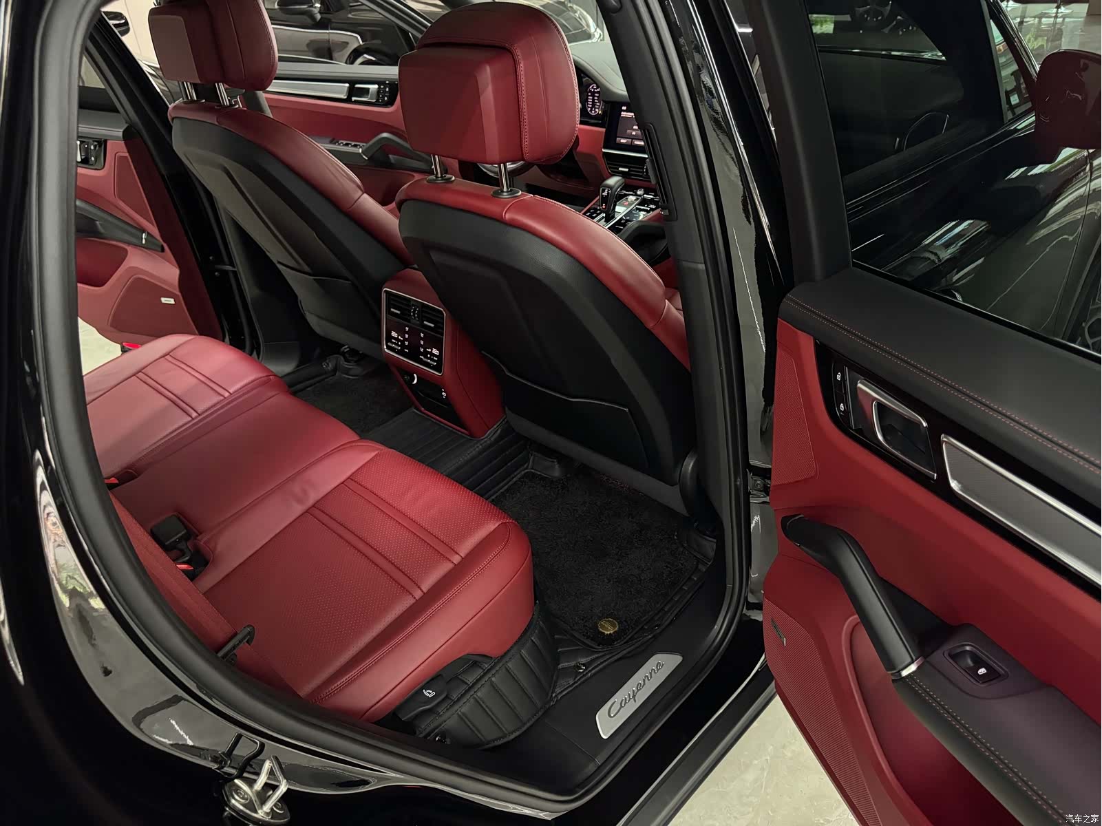 Porsche Cayenne, 2023 18