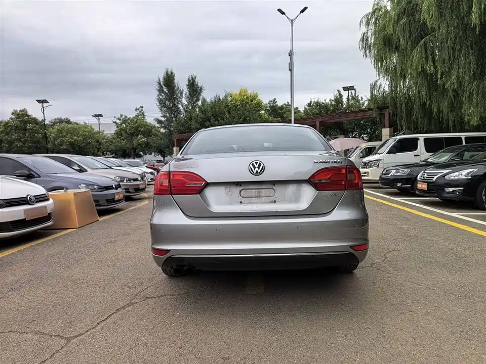 Volkswagen Sagitar Volkswagen Sagitar