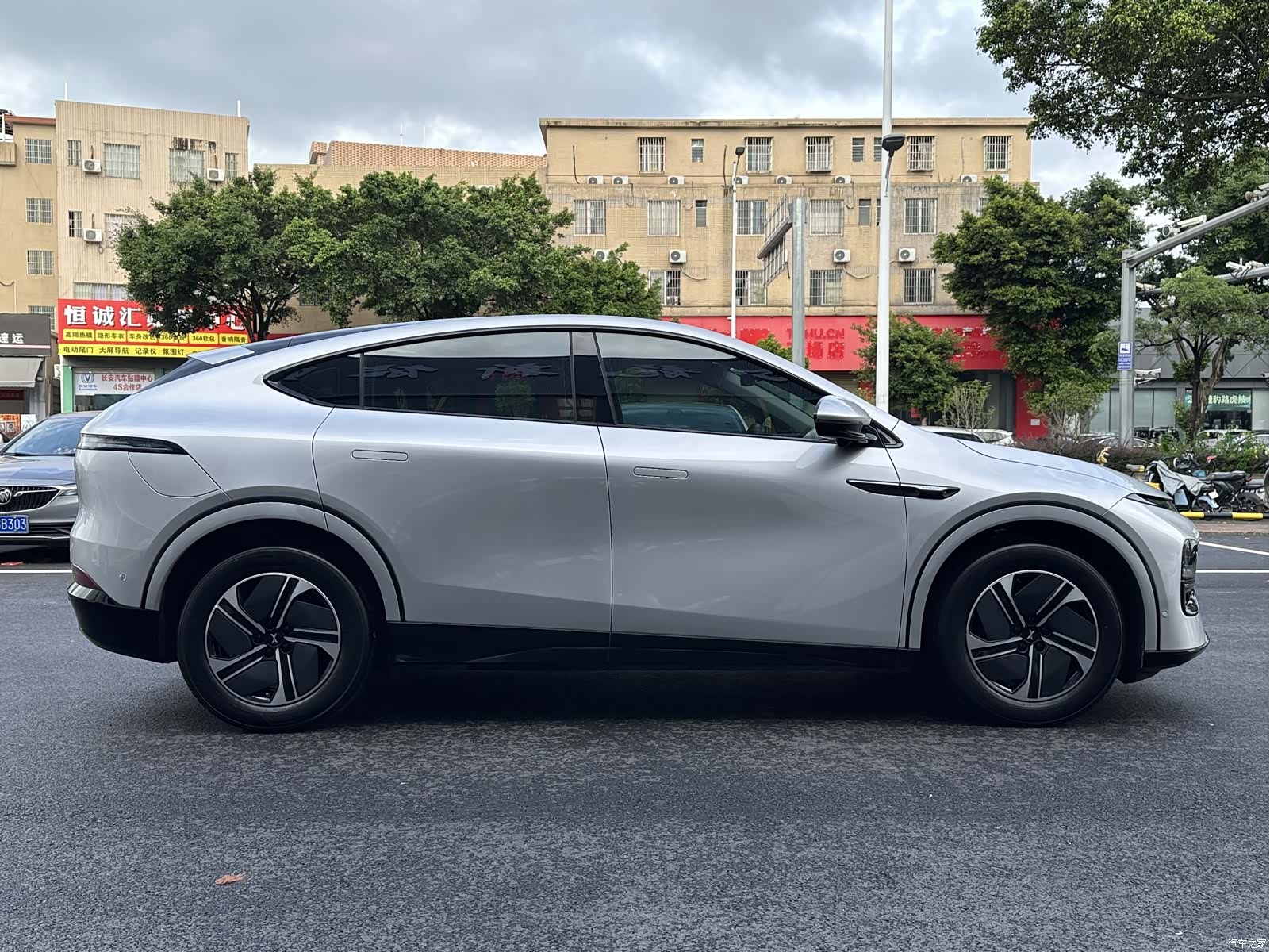 Xpeng G6, 2023 8