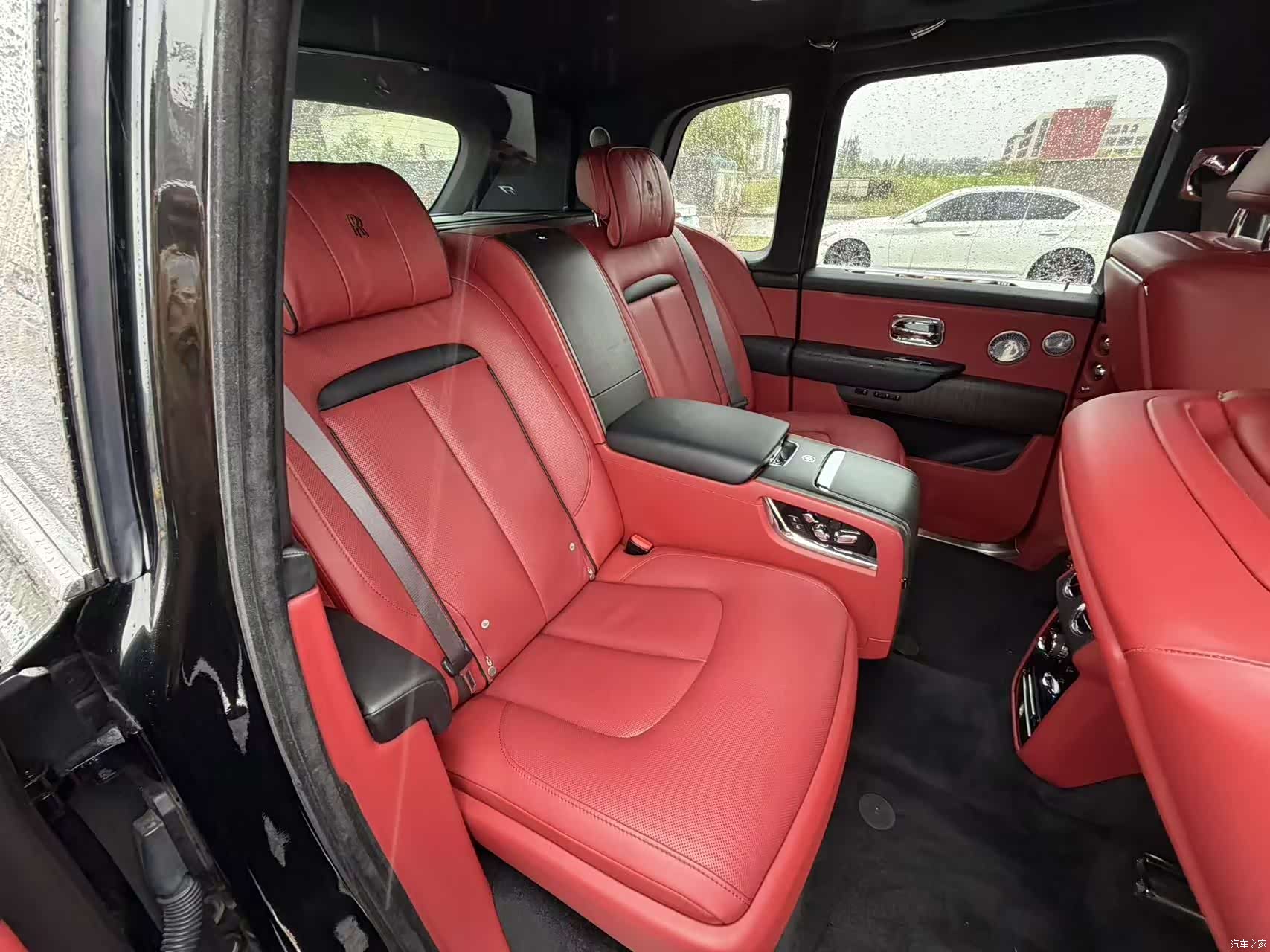 Rolls-Royce Cullinan, 2019 16