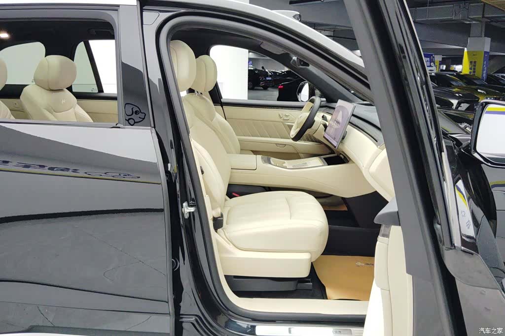 NIO L90, 2025 8