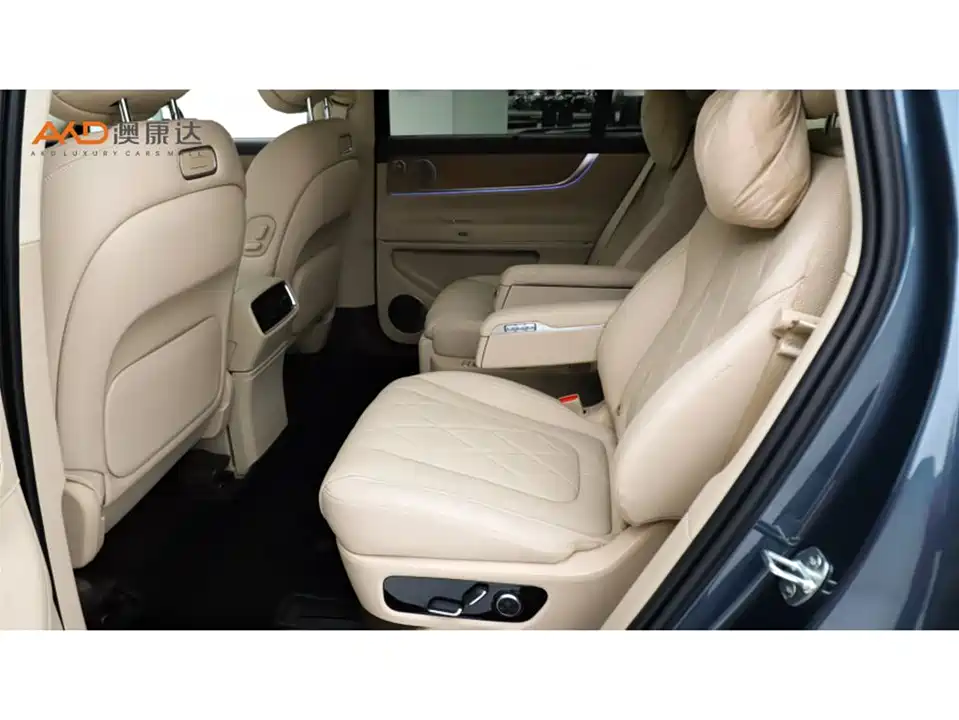 AITO Ask the world M9