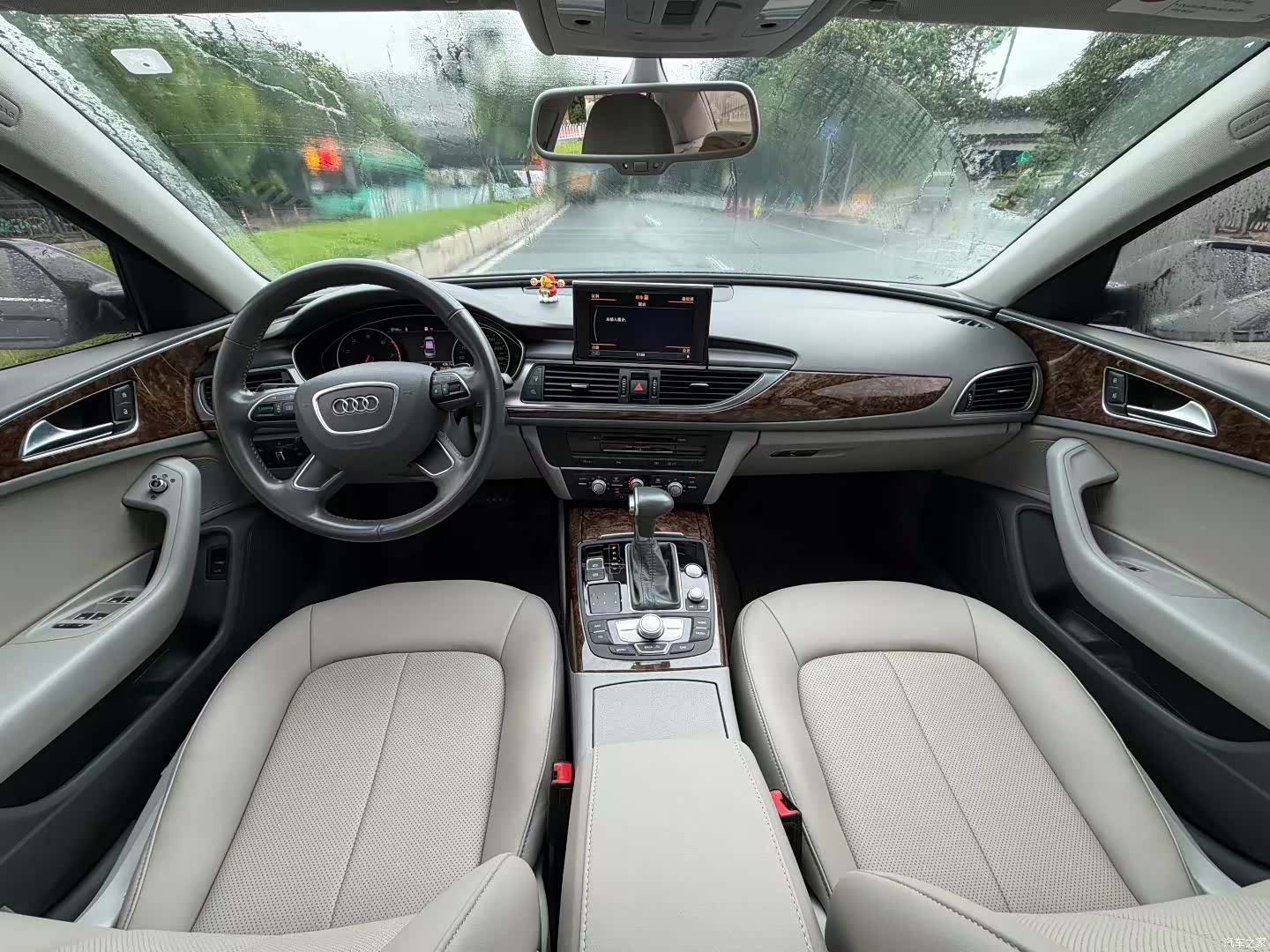 Audi A6L, 2015 9
