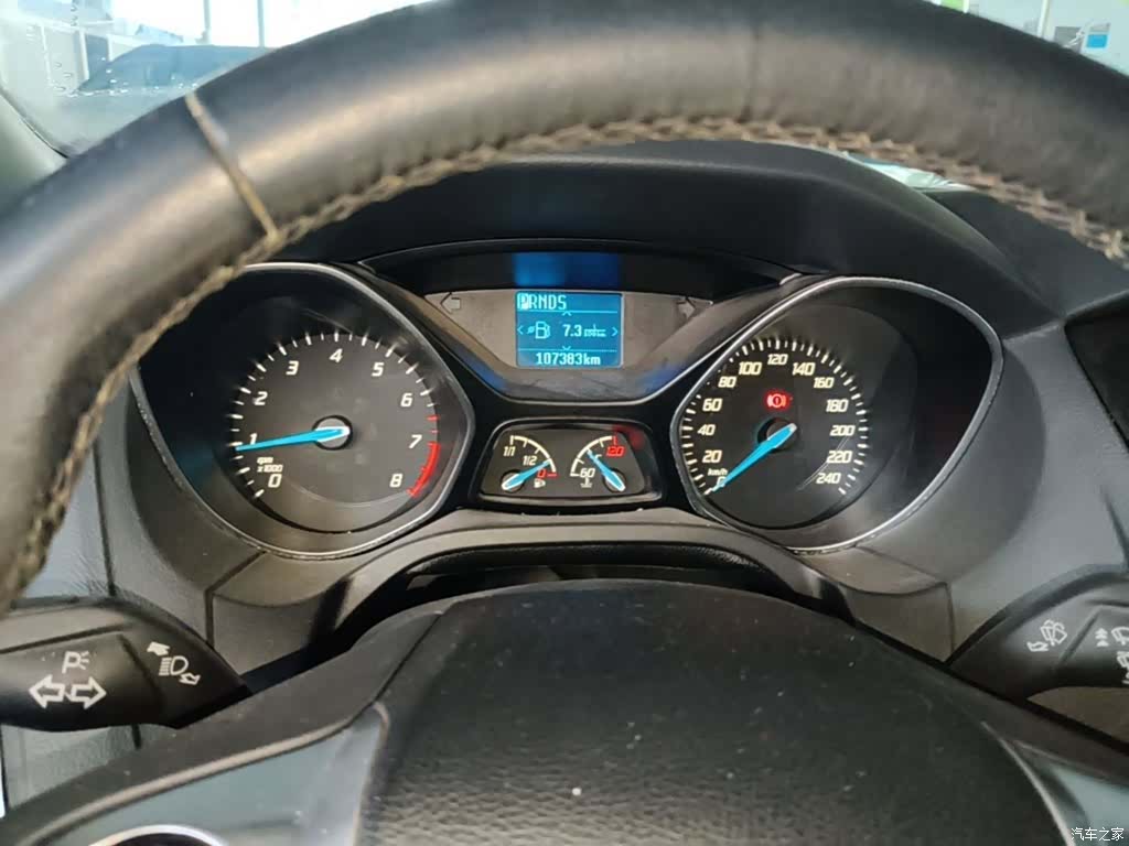 Ford Focus, 2015 12