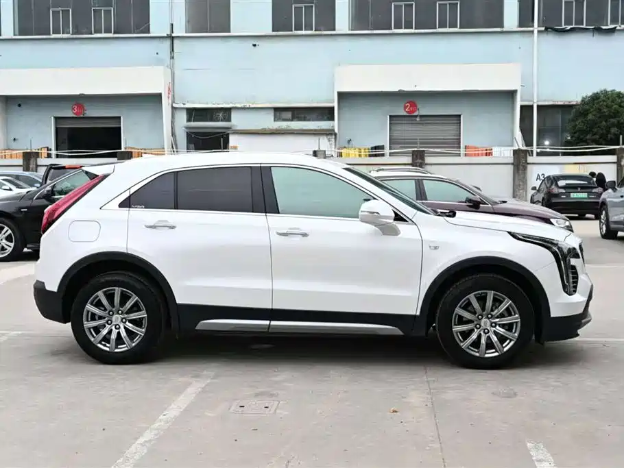 Cadillac XT4