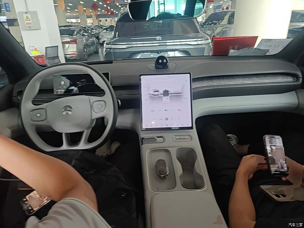 NIO ES6, 2025 10