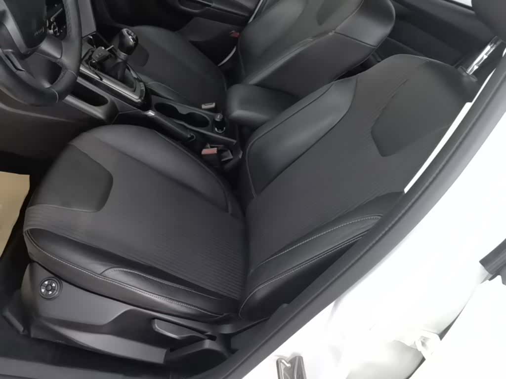 Ford Focus, 2015 15