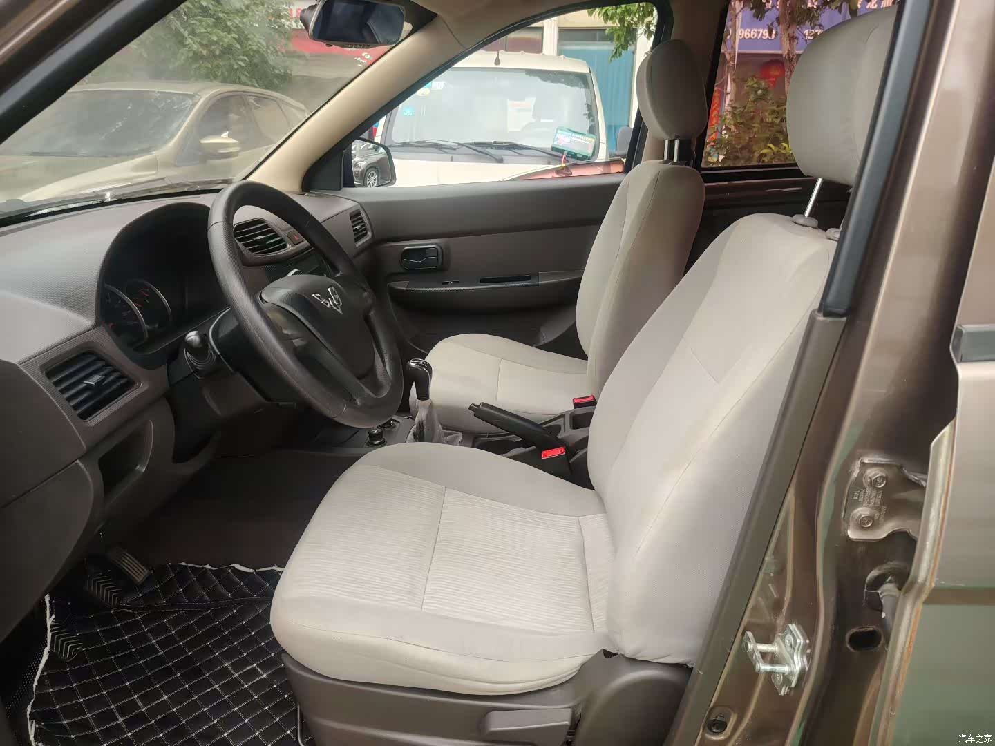 Wuling Hongguang, 2016 3