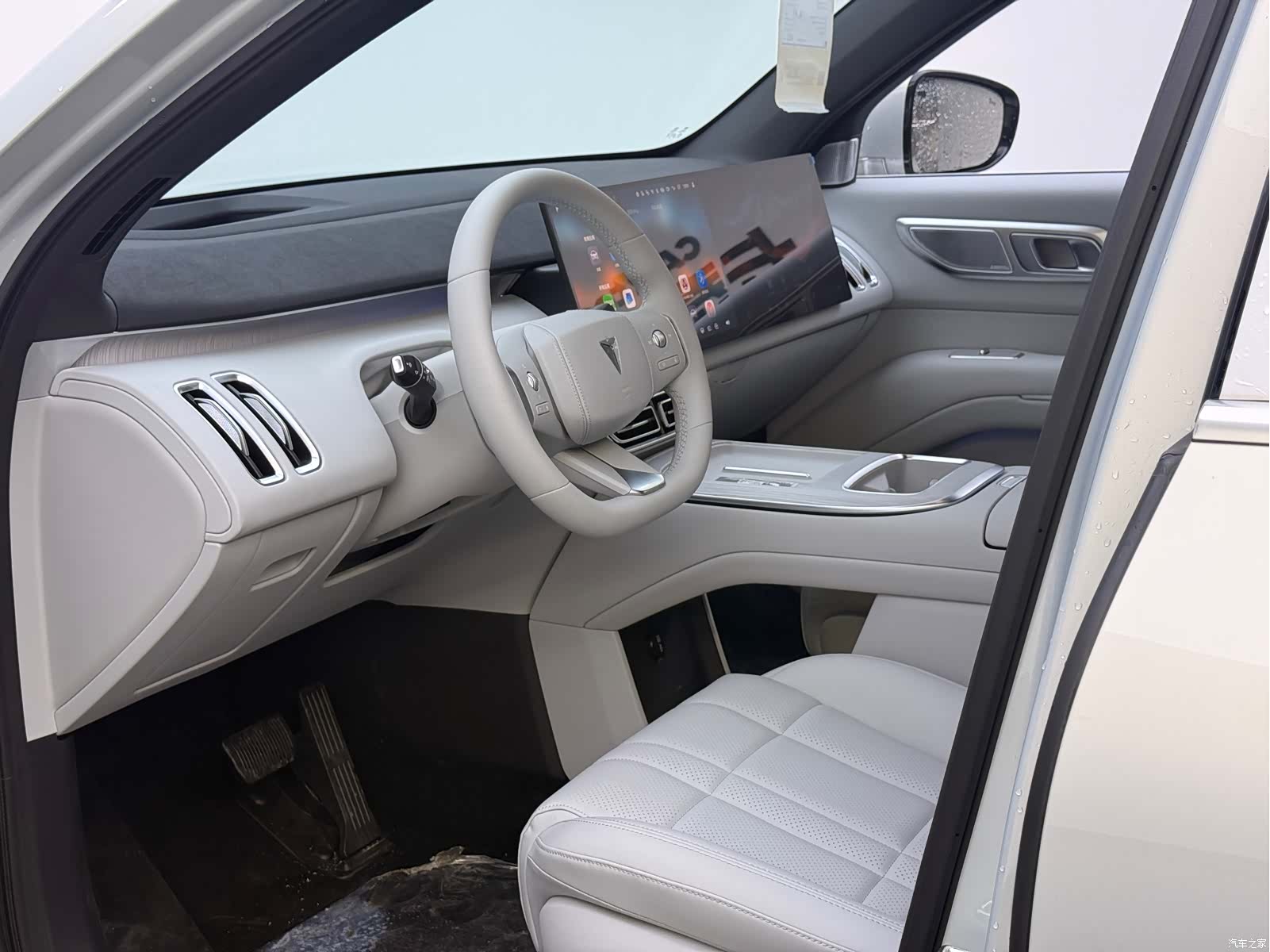 Deepal S09, 2026 10