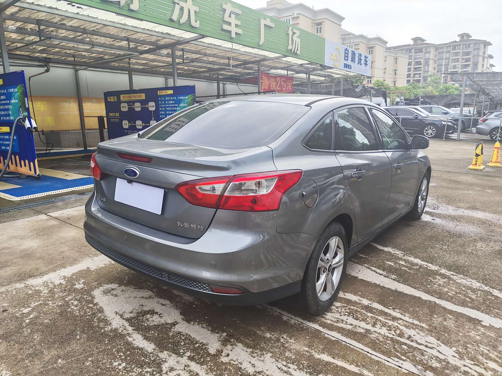 Ford Focus, 2014 16
