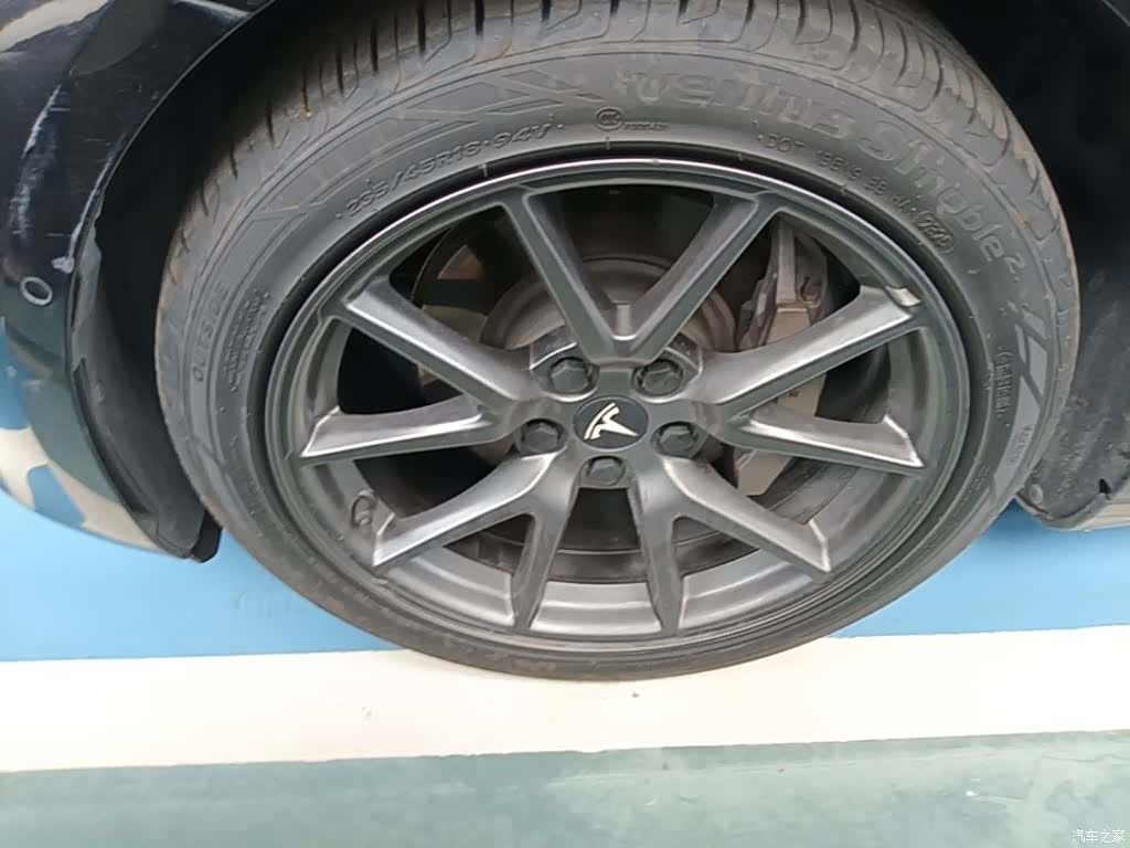 Tesla Model 3, 2023 23