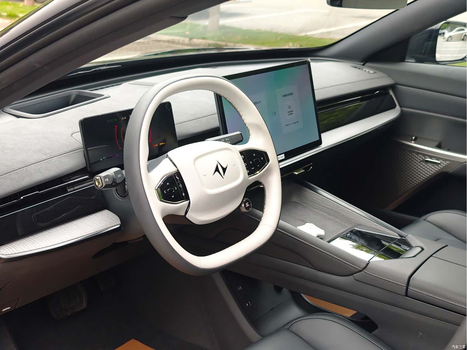 DongFeng eπ007, 2024 4
