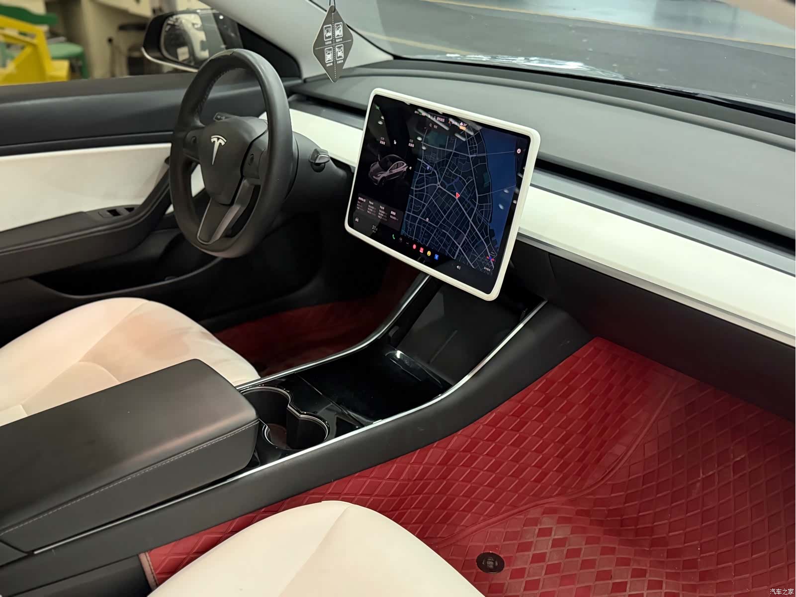 Tesla Model 3, 2020 12