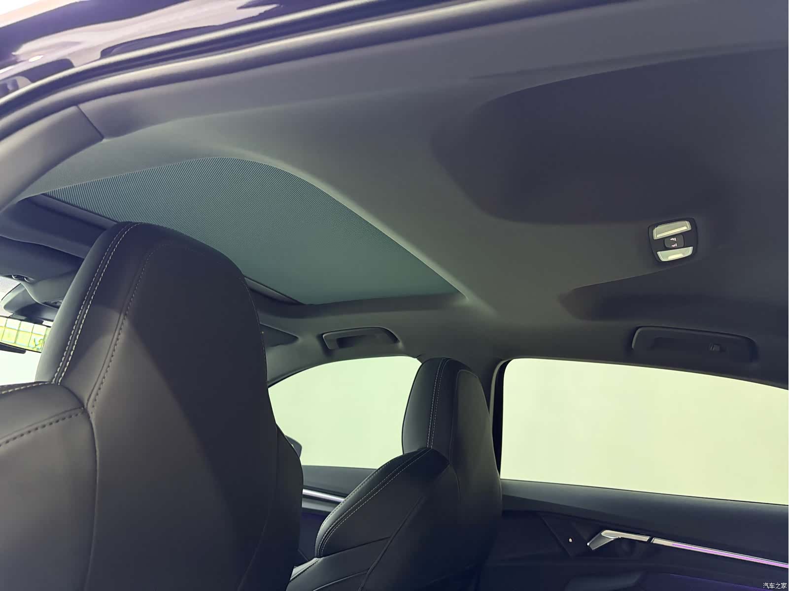 Audi Flying Spur, 2025 16