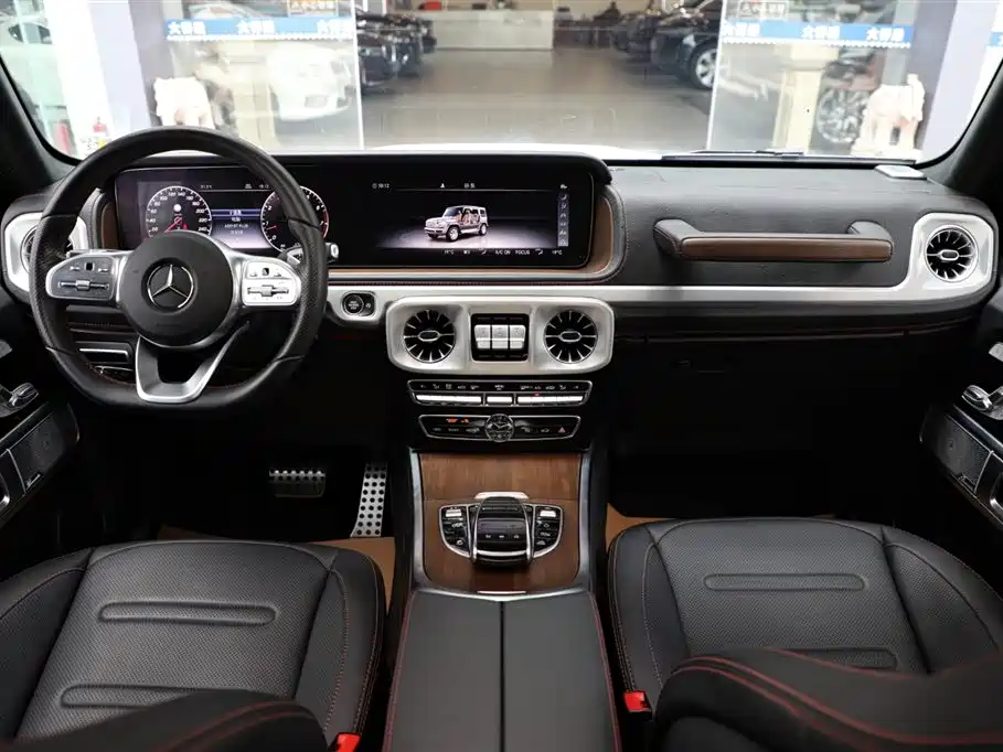 Mercedes-Benz G-class